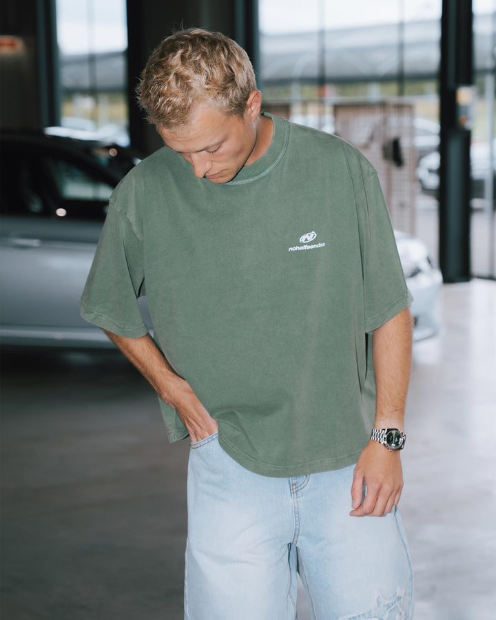 NHS DAILY GREEN CROPPED TEE