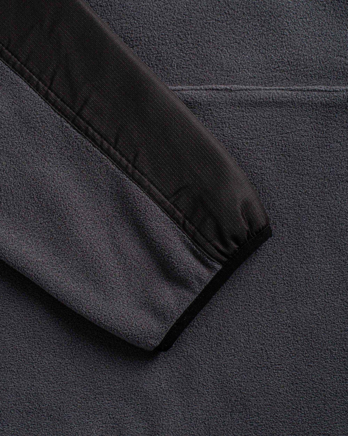 NHS GRAPHITE TECH FLEECE