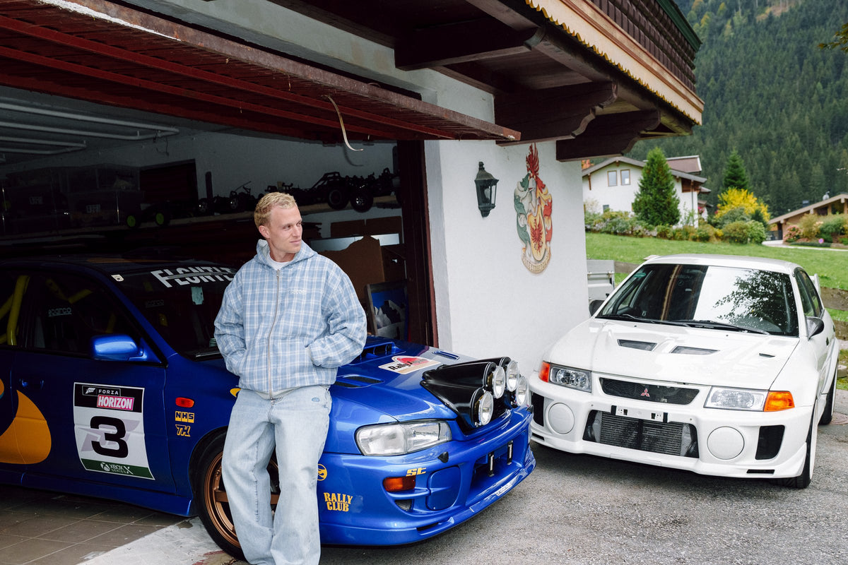 FLAT OUT 2.0 Banner